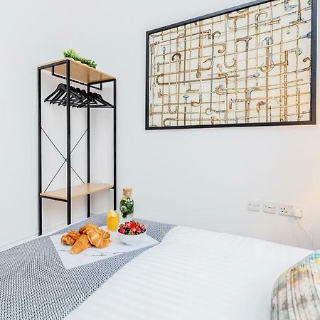 Bright & Spacious 4Beds Home - Kensington High Street-Olympia London Exteriör bild