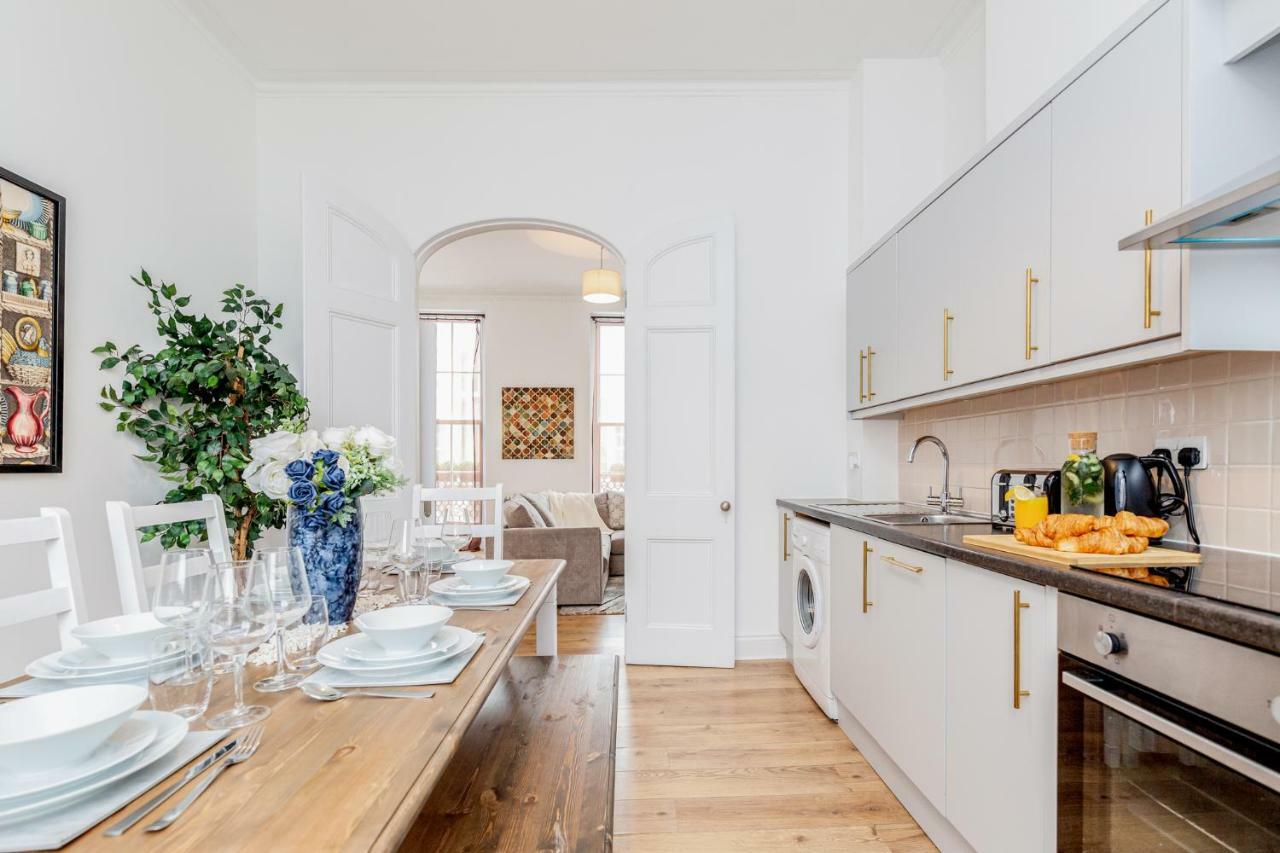 Bright & Spacious 4Beds Home - Kensington High Street-Olympia London Exteriör bild