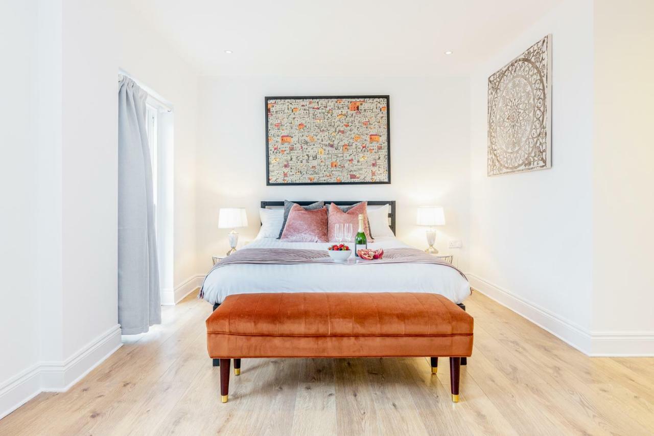 Bright & Spacious 4Beds Home - Kensington High Street-Olympia London Exteriör bild
