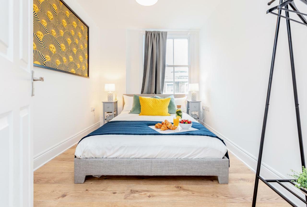 Bright & Spacious 4Beds Home - Kensington High Street-Olympia London Exteriör bild