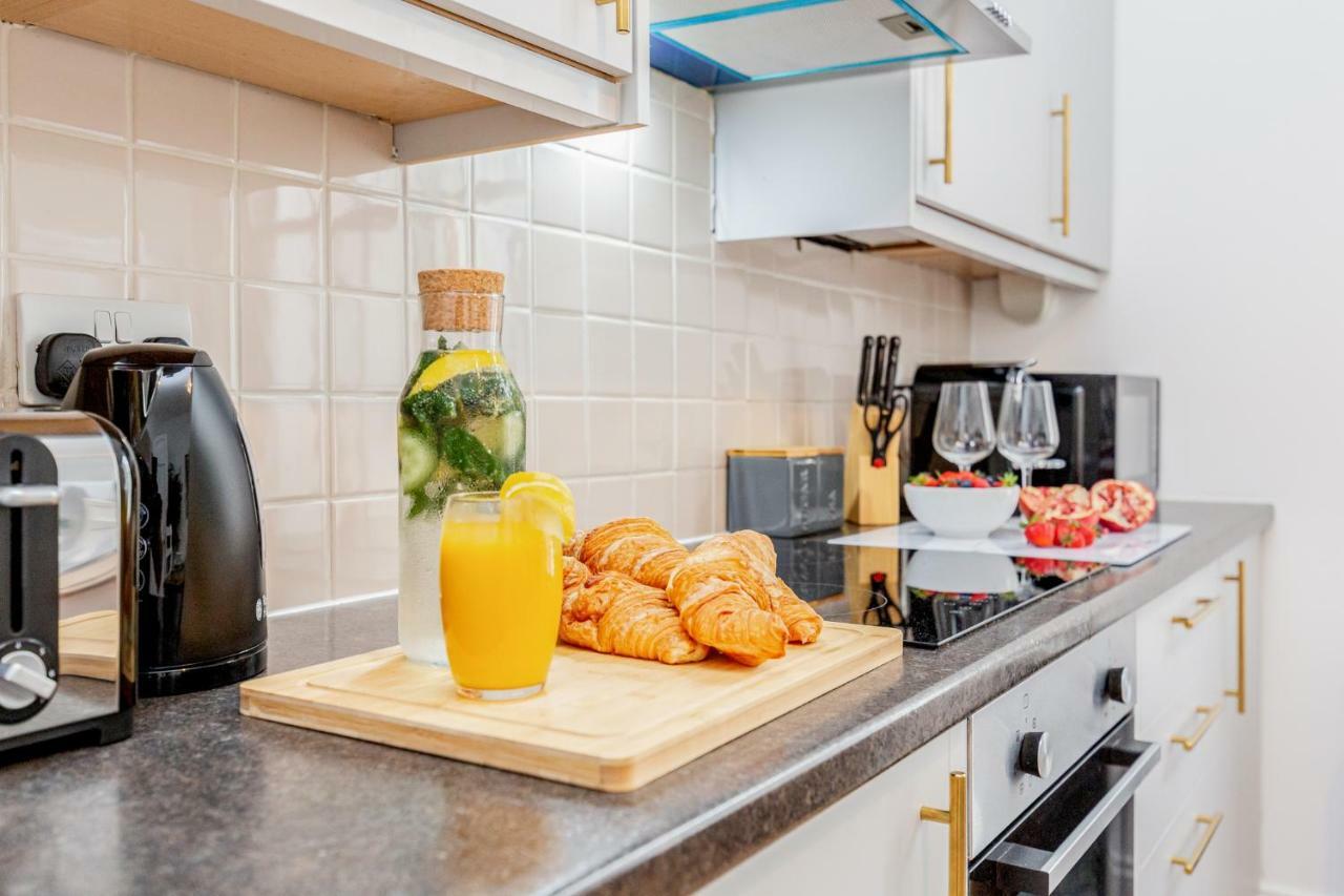 Bright & Spacious 4Beds Home - Kensington High Street-Olympia London Exteriör bild